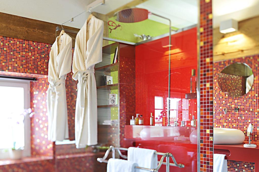 Mollens  La Belle Saison B&B 객실 사진