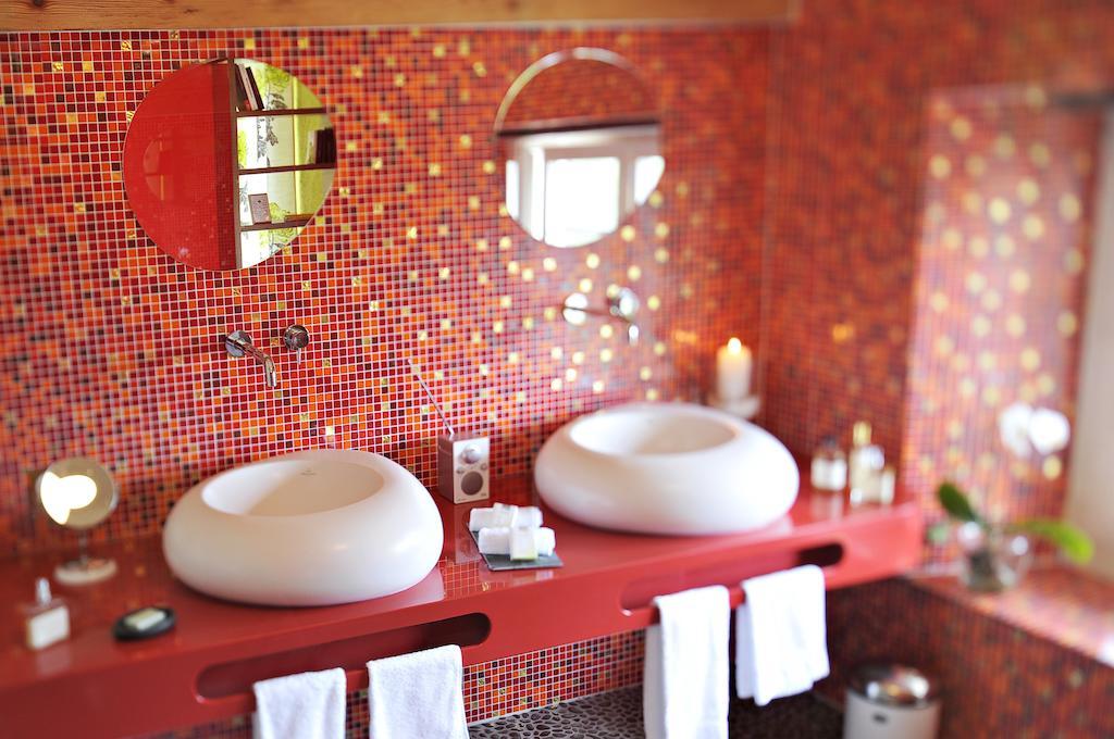 Mollens  La Belle Saison B&B 객실 사진